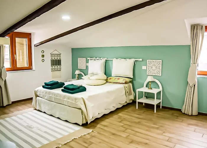 Lavinia'S Sweet Home